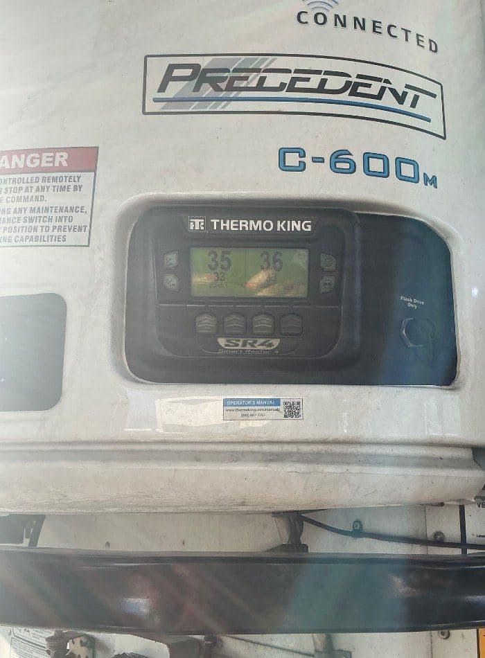 Thermo King reefer display showing 35 °F in zone 1